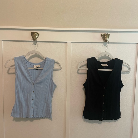 Universal Thread Tank Tops - Picture 2 of 2